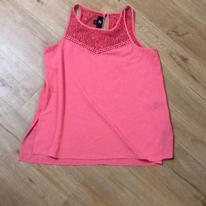 IZ Byer sleeveless blouse in peach size M.
